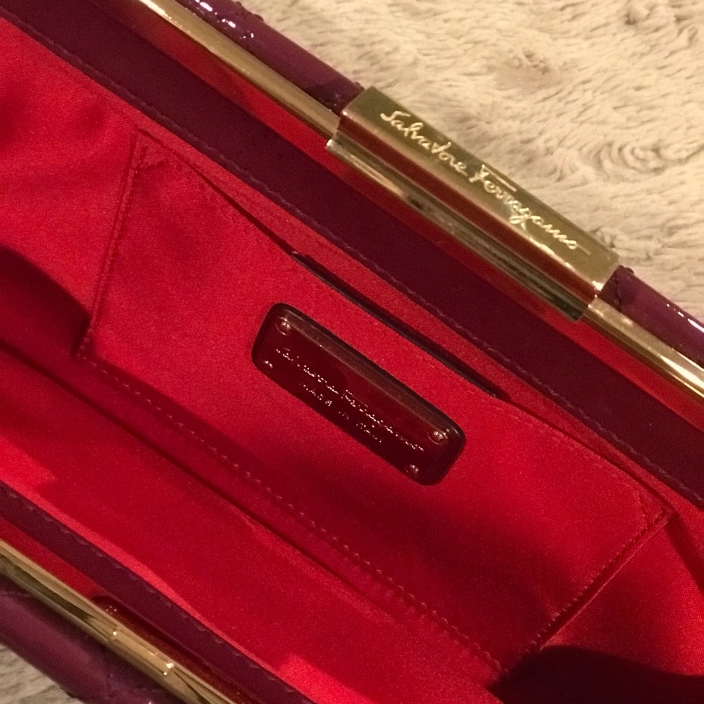 Salvatore Ferragamo quilted clutch - Picture 2 of 8